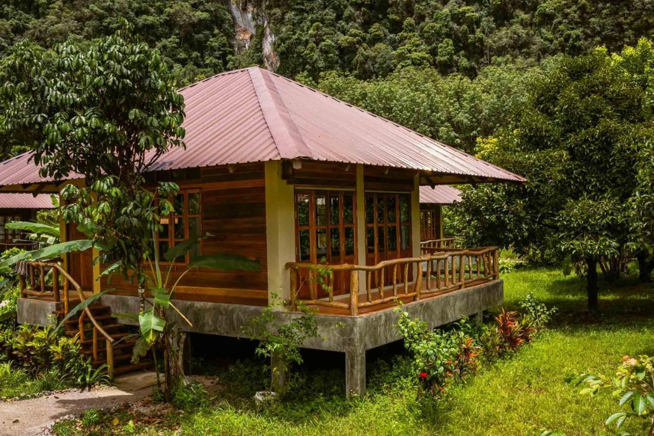 Monkey Mansion - Jungalows & Tours Khao Sok National Park Exterior foto